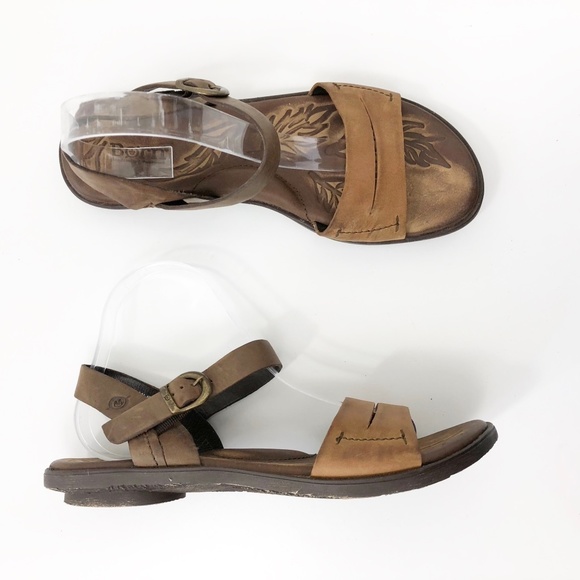 born flat sandals
